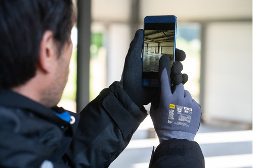 EUROLITE MAX25 SZÜRKE NYLON VÉDŐKESZTYŰ_9